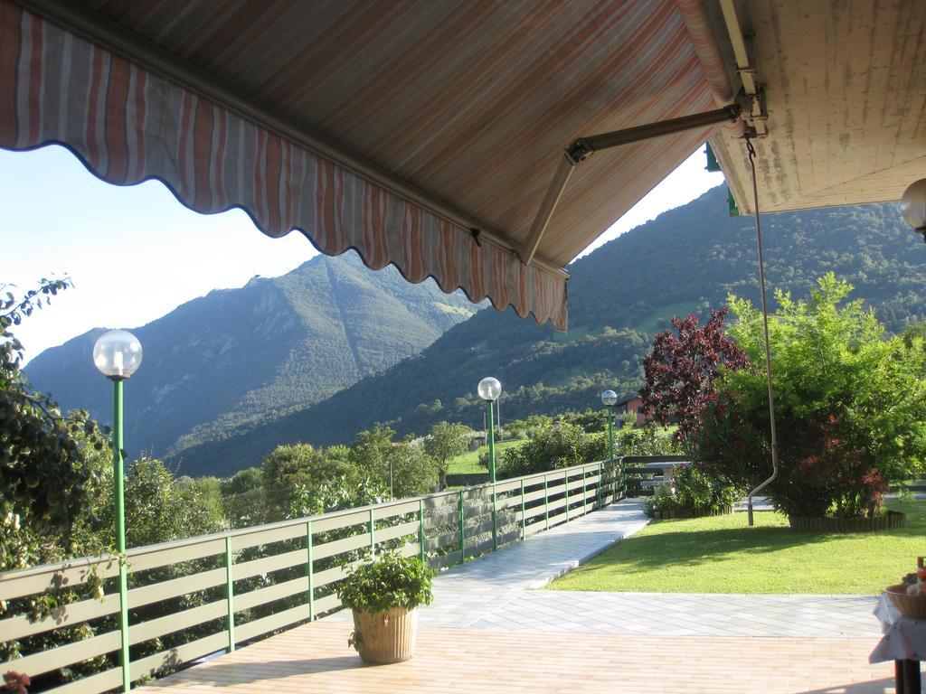 B&B Garden Solto Collina Dış mekan fotoğraf